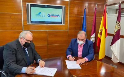ADECA firma un acuerdo con Gasóleos Sánchez y Murcia
